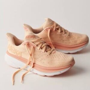 Hoka W Clifton 9-Cantaloupe/White